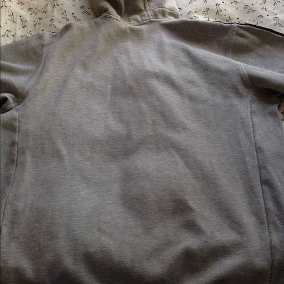 Adidas sweatshirt BRAND New - Picture 4 of 5